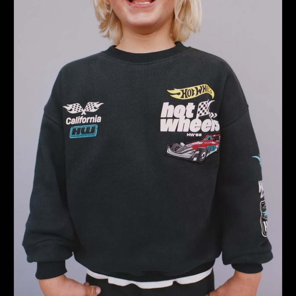 Hot Wheels Black Sweatshirt